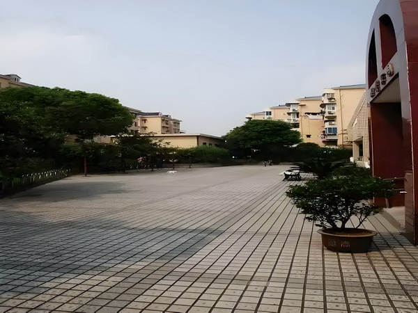 寒门卿贵